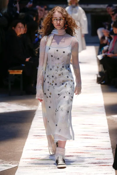 Look 7